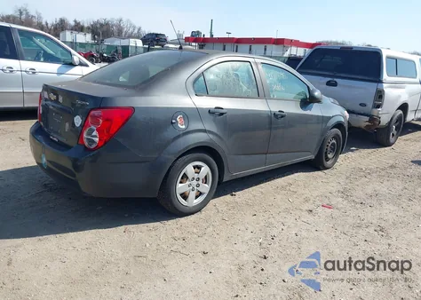 2016 Chevrolet Sonic Ls Auto z USA, uszkodzony, nr VIN 1G1JA5SG8G4111755